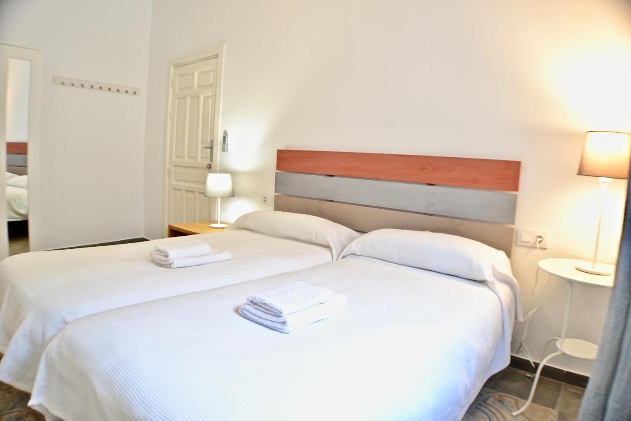 Acogedor Apt 8Pax 4Bdr 2Bth - Cozyhomesevilla1 מראה חיצוני תמונה