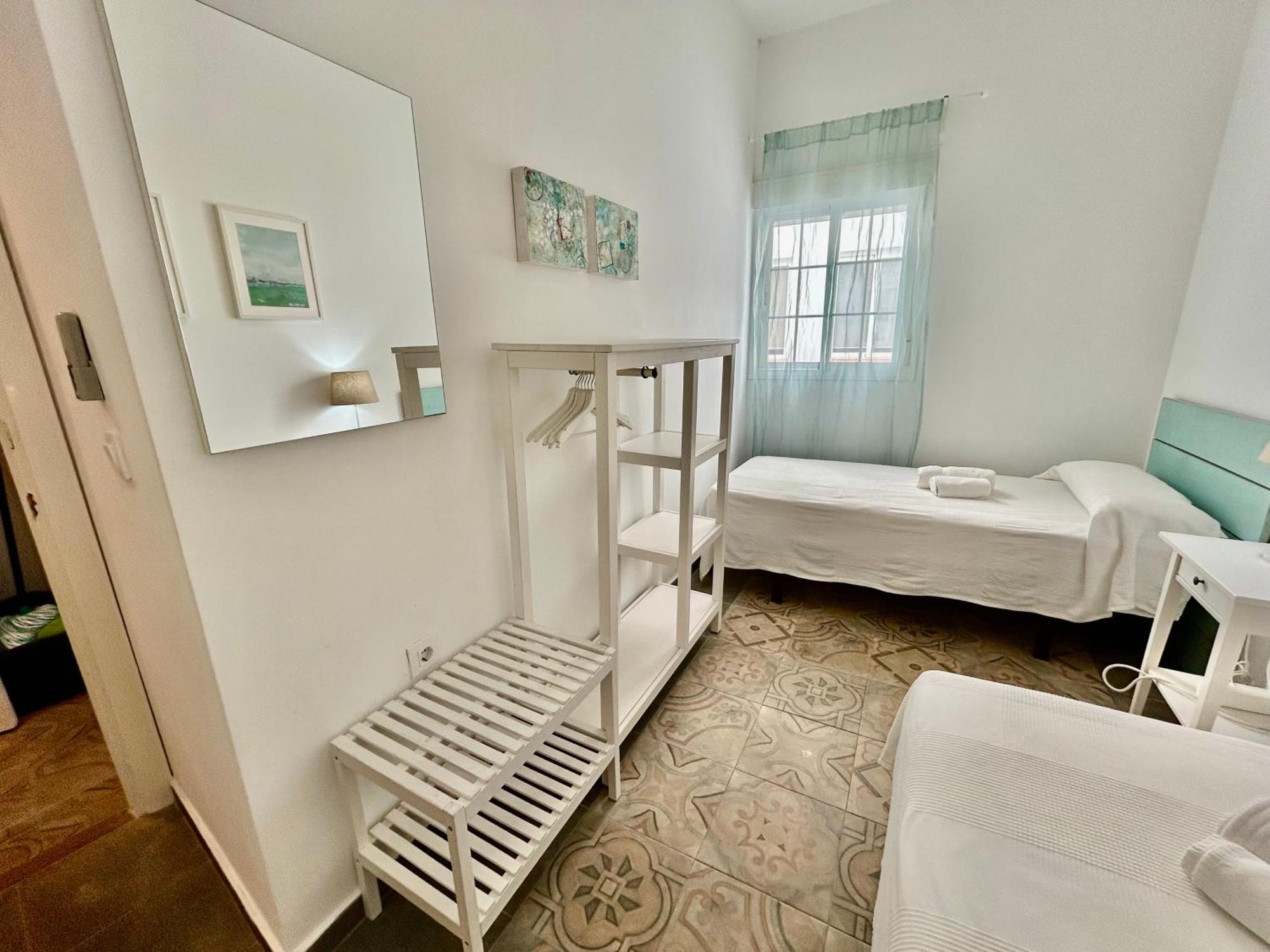Acogedor Apt 8Pax 4Bdr 2Bth - Cozyhomesevilla1 מראה חיצוני תמונה