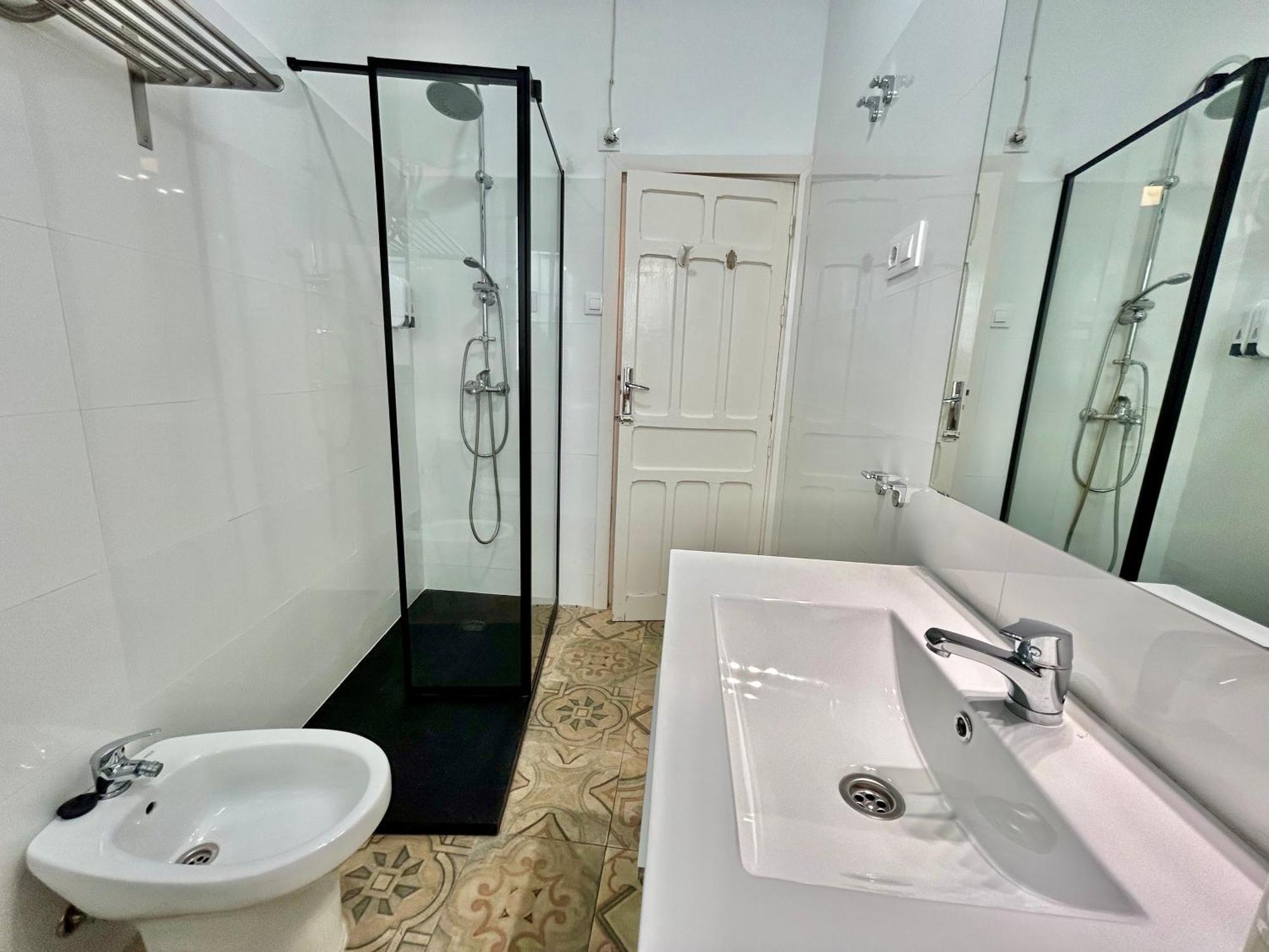 Acogedor Apt 8Pax 4Bdr 2Bth - Cozyhomesevilla1 מראה חיצוני תמונה