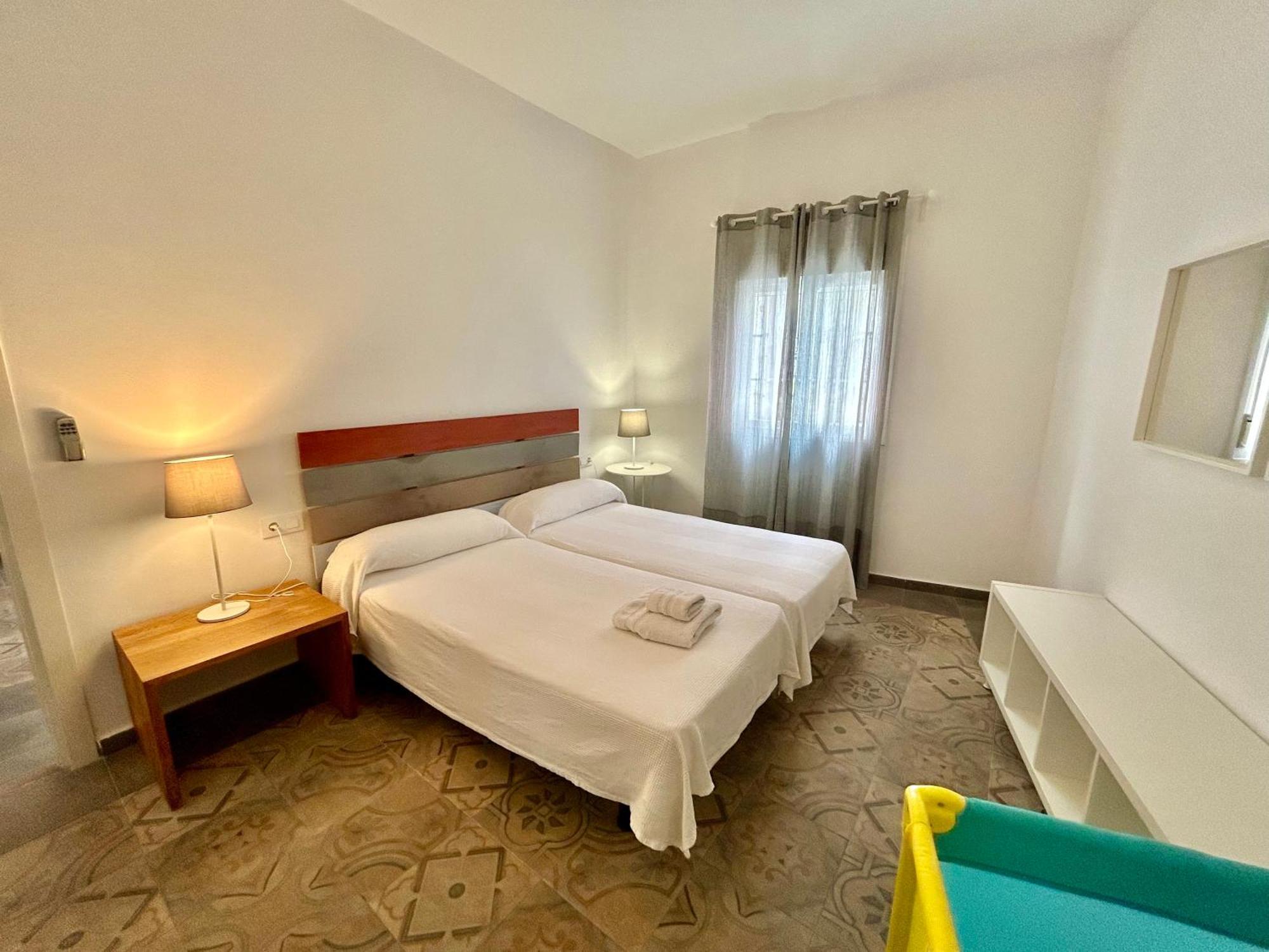 Acogedor Apt 8Pax 4Bdr 2Bth - Cozyhomesevilla1 מראה חיצוני תמונה